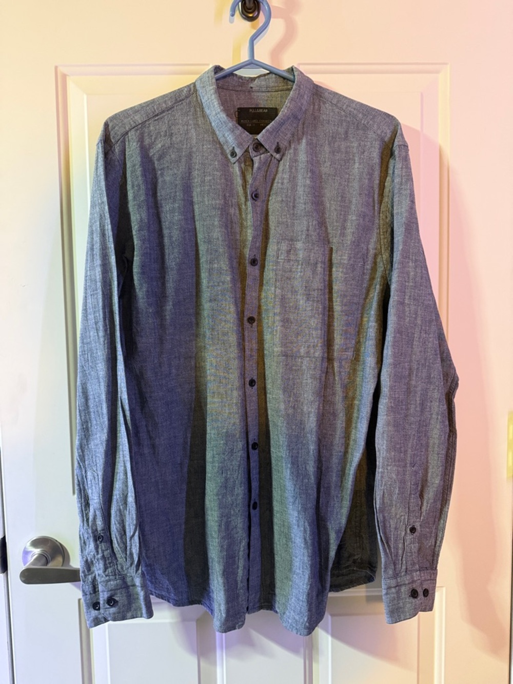 Pull & Bear black label collection button down- large